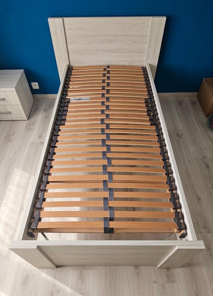 1persoonsbed met matras, Ophalen, Zo goed als nieuw