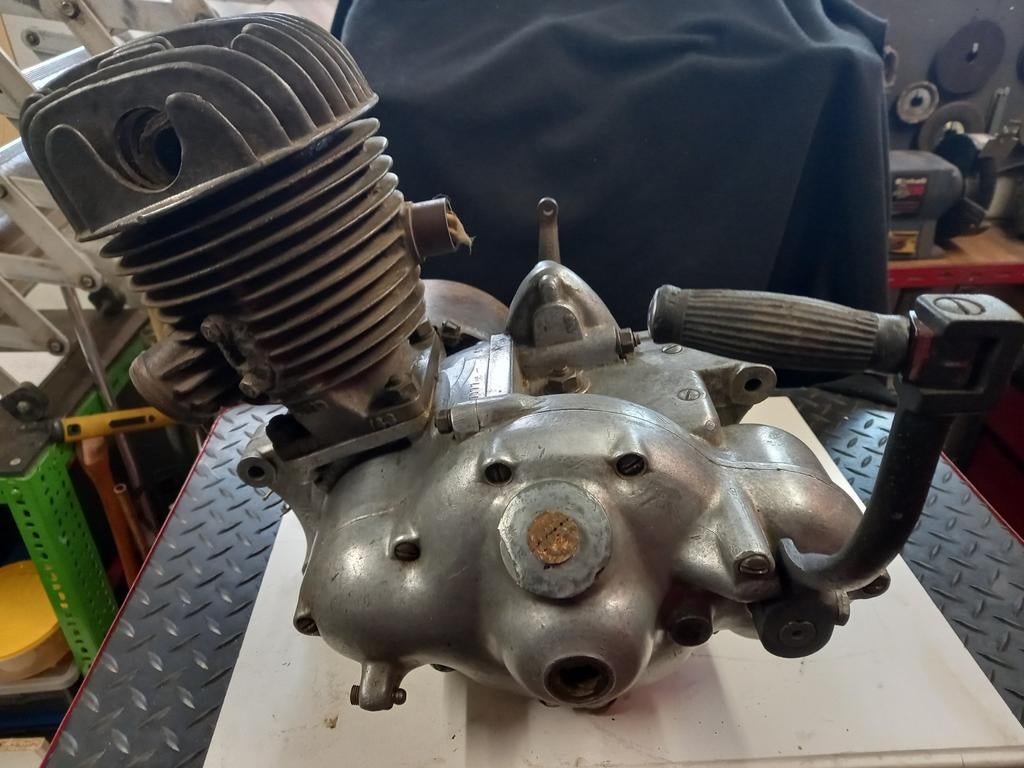 Moteur DKW, Motoren, Ophalen
