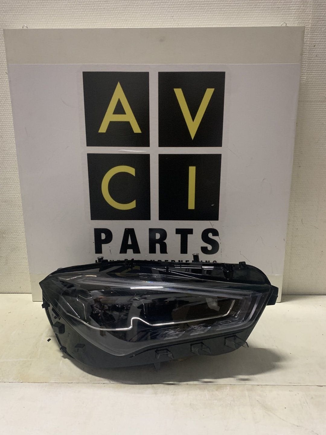 Koplamp Mercedes CLA w118 FACELIFT Multibeam A1189061401, Autos : Pièces & Accessoires, Utilisé, -, -, Enlèvement ou Envoi