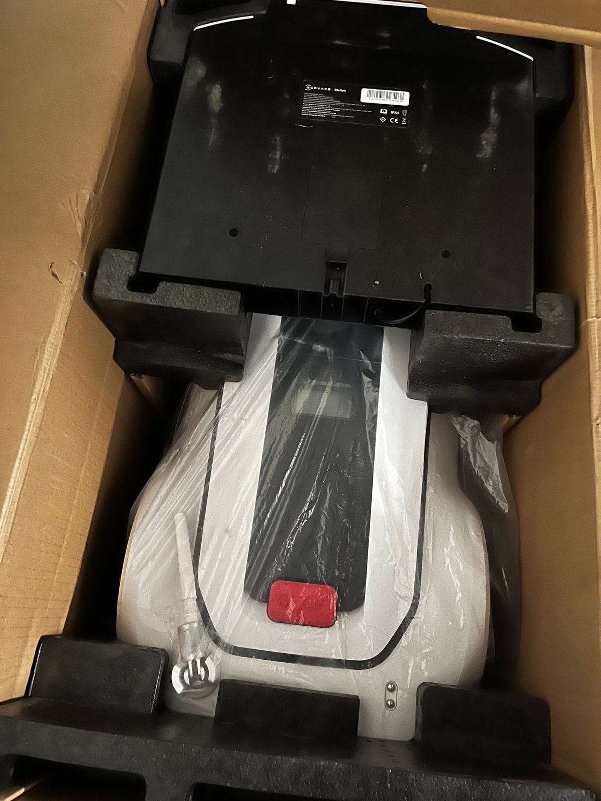 ECOVACS GOAT G1 – 1 600 m² – 4 balises – Très peu utilisé, Ophalen, Zo goed als nieuw, Meer dan 25 cm, Met regensensor