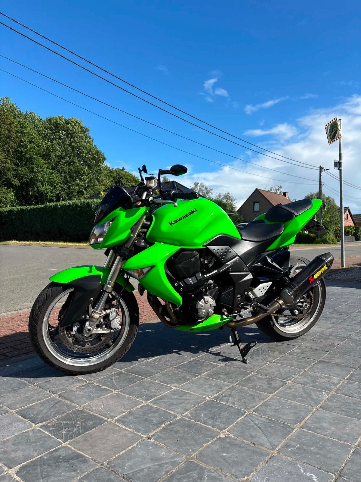 Kawasaki Z1000 2009 – 30.000 km – Akrapovic – Très bon état, Motos, Motos | Kawasaki, Particulier, Enlèvement