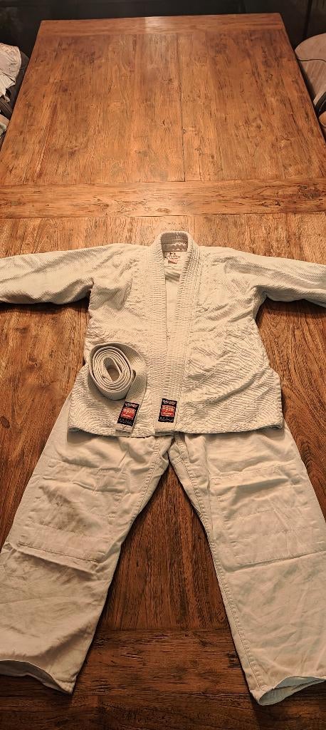 Judo pak maat 140, Ophalen, Judo