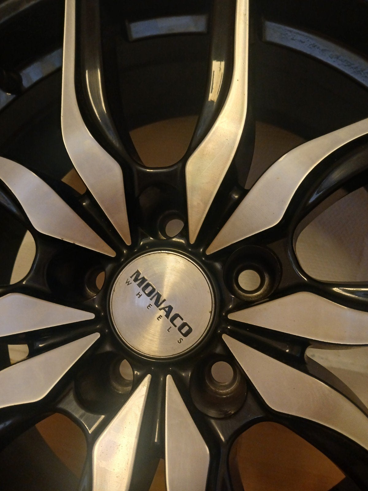 bmw  Monaco MC11 Gloss black velgen met banden!!!  18ich, Auto-onderdelen, 18 inch, Gebruikt, Velg(en), Ophalen of Verzenden