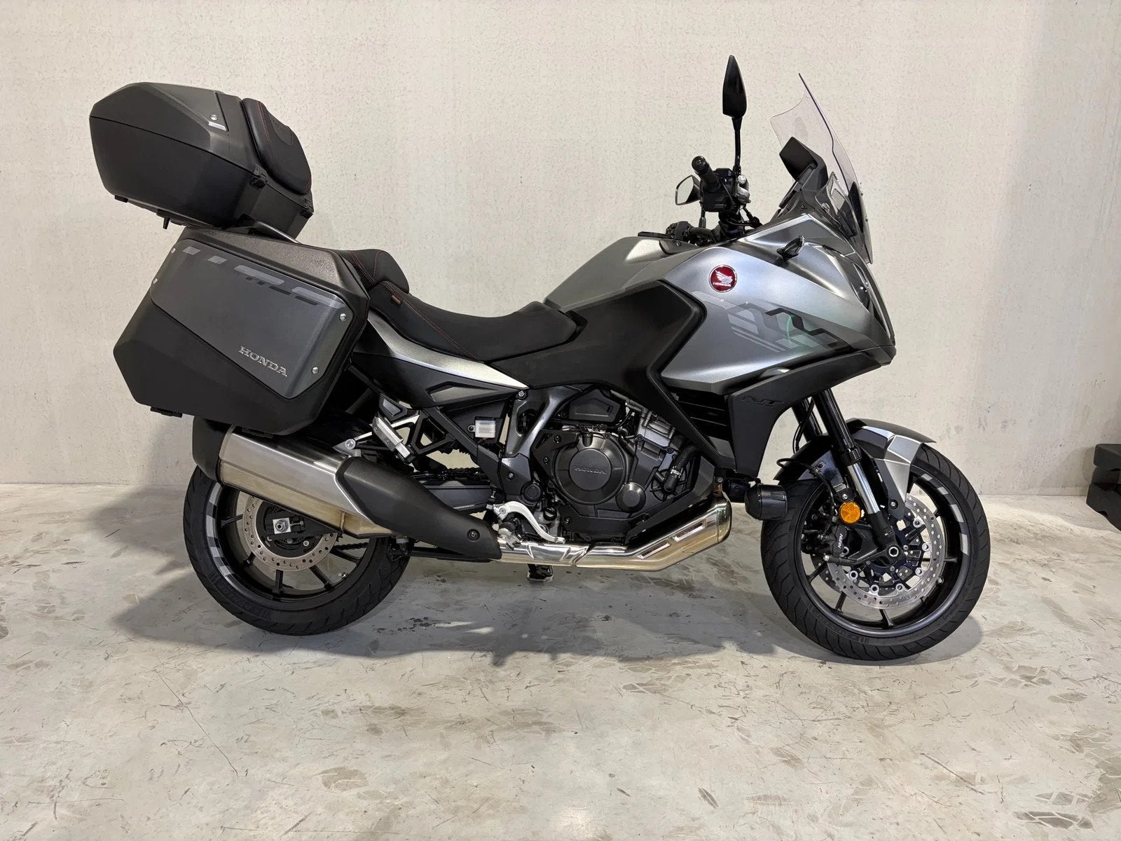 Honda NT1100 manueel met voyage pakket in nieuwstaat, Motos, Tourisme, Entreprise, Occasion, Plus de 35 kW