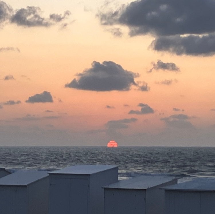 Spirituele single dame vrouw gezocht regio Bredene