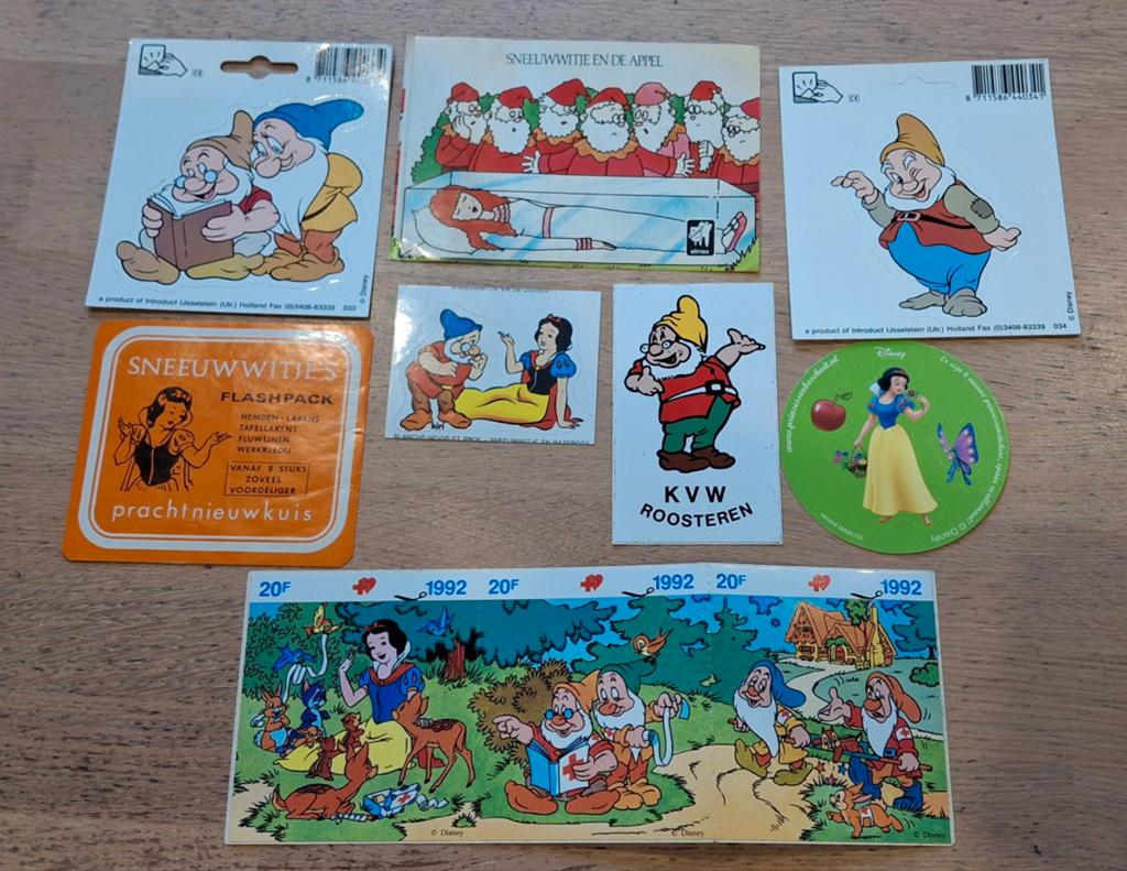 Lot vintage stickers Walt Disney Sneeuwwitje en de 7 dwergen, Verzamelen, Ophalen of Verzenden, Zo goed als nieuw, Sport