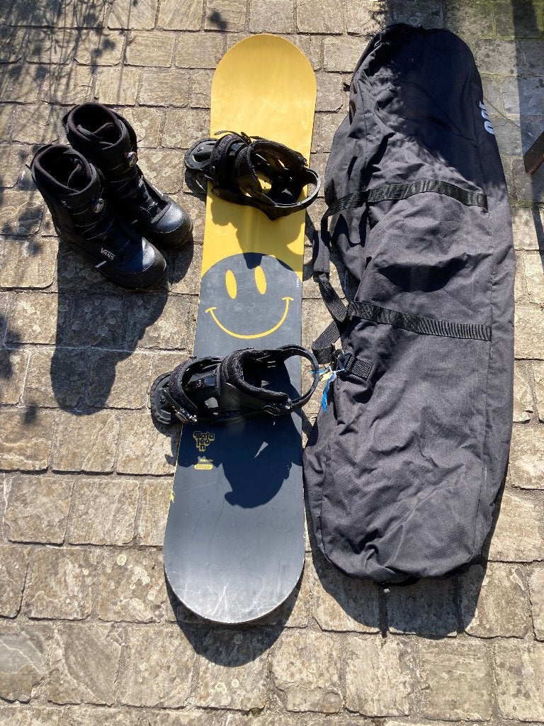 Planche à neige Bataleon Evil Twin 155cm + fixations Burton, Enlèvement, Utilisé, Planche