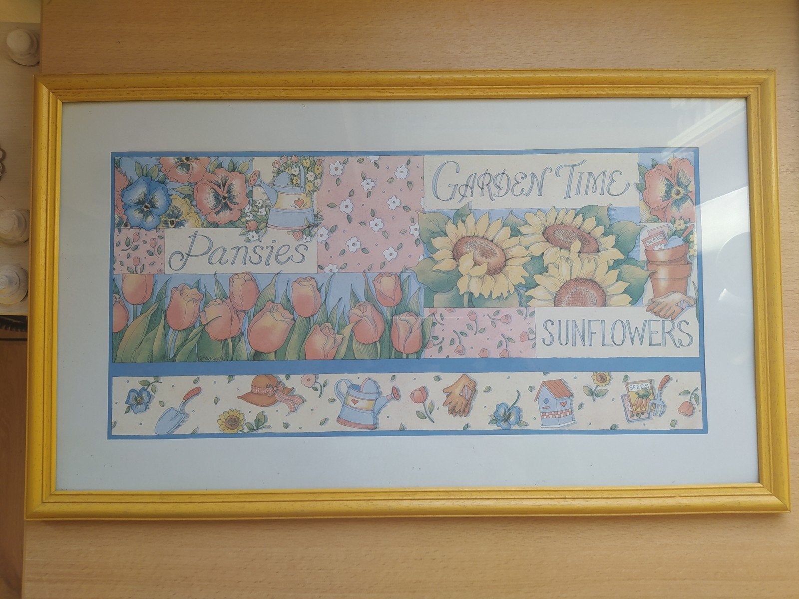 Kader met bloemen en kruiden
Achter glas
62 cm x 36 cm

Inte, Ophalen of Verzenden