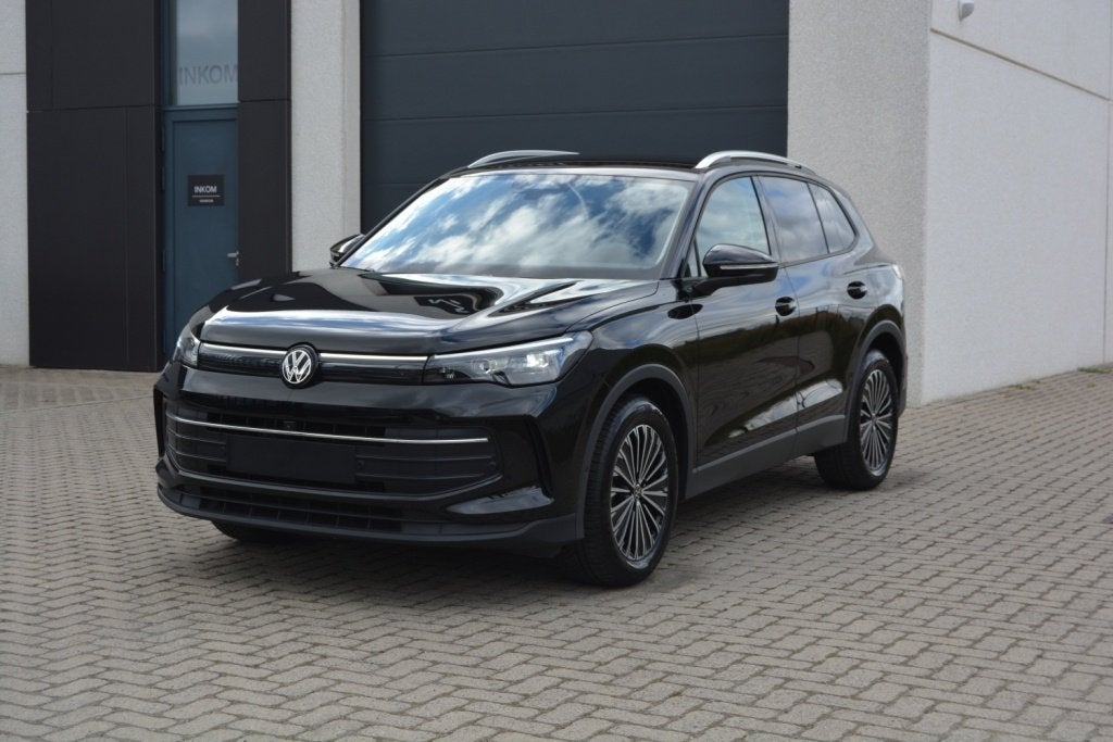 Volkswagen Tiguan 1.5eTSI mHEV Navi/GPS/360/Attache remorqu, Autos, Volkswagen, Achat, Entretenue par le concessionnaire, Noir