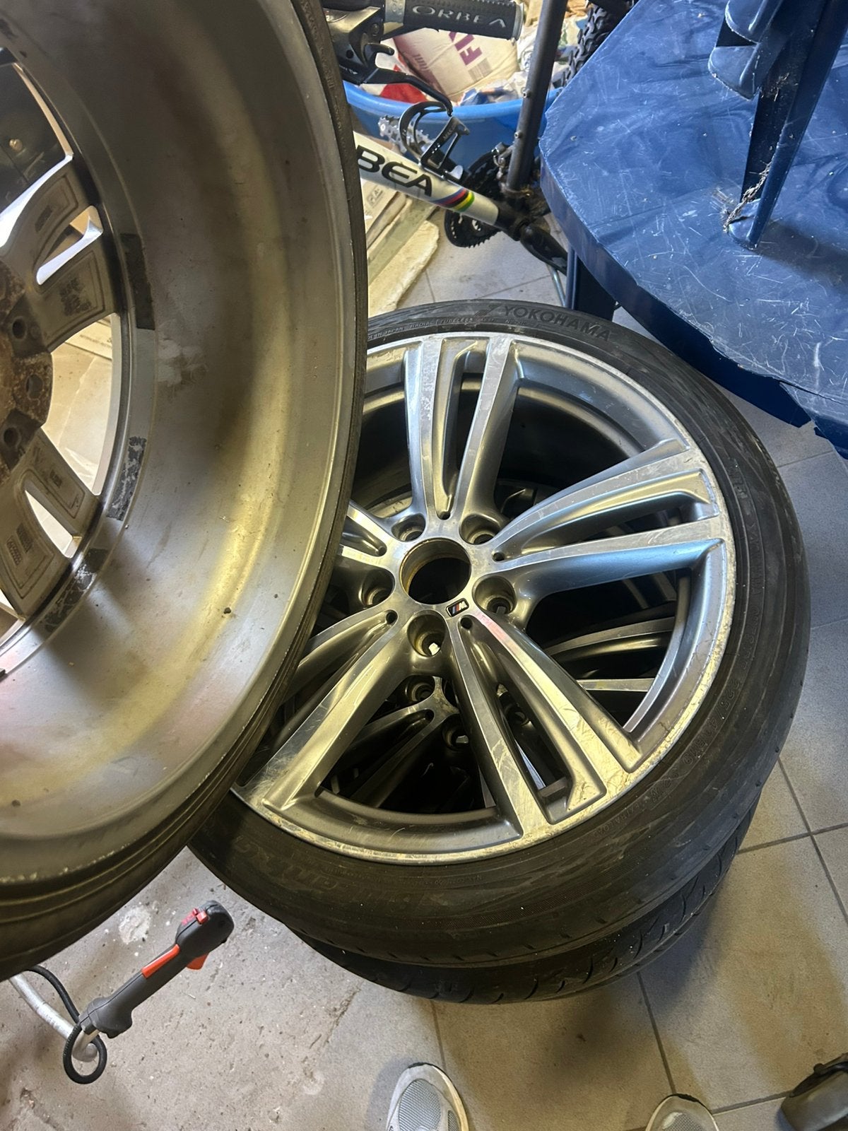 Jantes M 5x120 sur pneus Yokohama, Autos : Pièces & Accessoires, Enlèvement, Pneu(s)