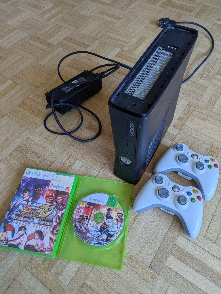 Xbox 360, Consoles de jeu & Jeux vidéo, Consoles de jeu | Xbox 360, Enlèvement, Utilisé, Avec jeux, Avec 2 manettes