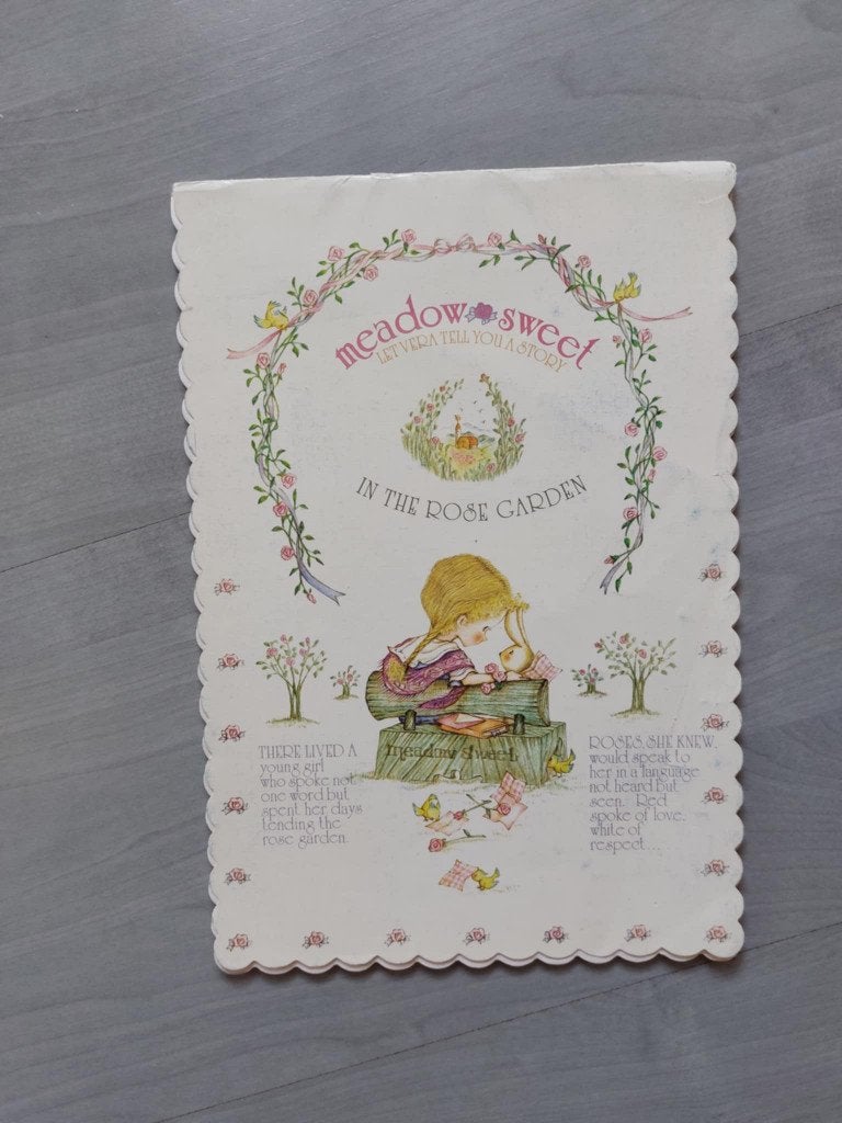 Briefpapier nieuw  Bloem papier met enveloppen 2€, Diversen, Schrijfwaren, Ophalen, Nieuw