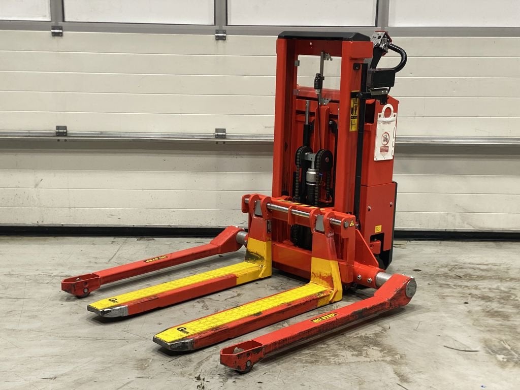 LOGITRANS SELFS 1002/890, 1000 tot 2000 kg, Elektrisch, Stapelaar, LOGITRANS