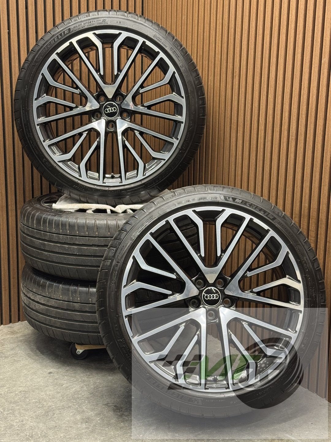 21" Audi Q5 SQ5 Sportback hybride MULTISPK-S 8MA601025L  OEM, Auto-onderdelen, Banden en Velgen, 255 mm, - Audi AG, Banden en Velgen