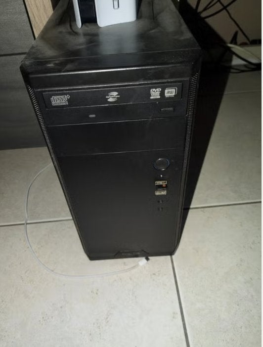 Ordinateur complet Intel Core i3-4350 + écran + clavier, Informatique & Logiciels, Ordinateurs de bureau, Utilisé, Gaming, Enlèvement ou Envoi