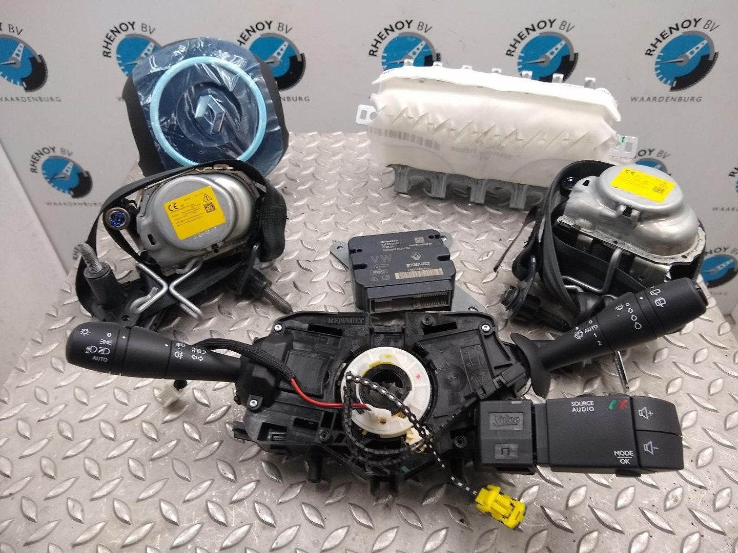 RENAULT TWINGO SPORT AIRBAG SET 2017, Ophalen of Verzenden, Gebruikt, ARN erkend