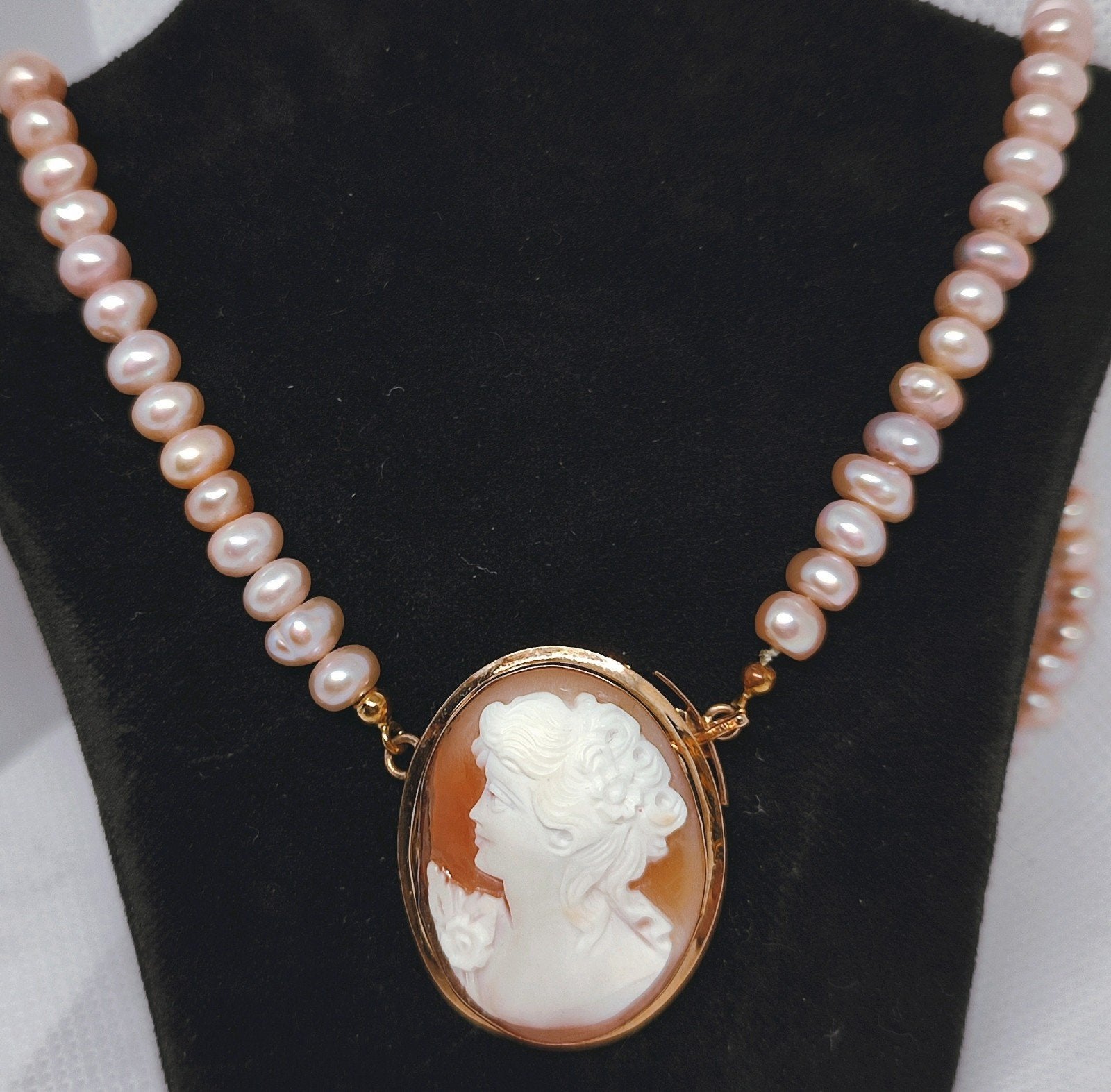 Antieke parels collier met cameo gouden slot, Engeland 1900, Handtassen en Accessoires, Ophalen of Verzenden, Goud, Goud