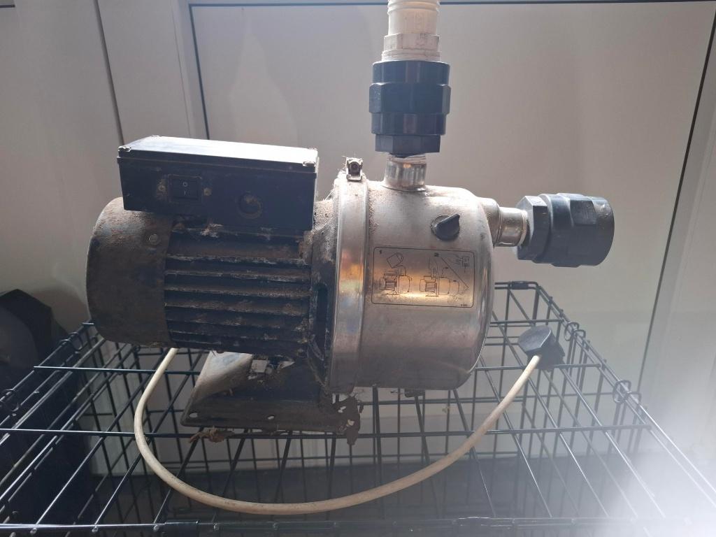 waterpomp, Ophalen, Zo goed als nieuw, Elektrisch, Beregeningspomp