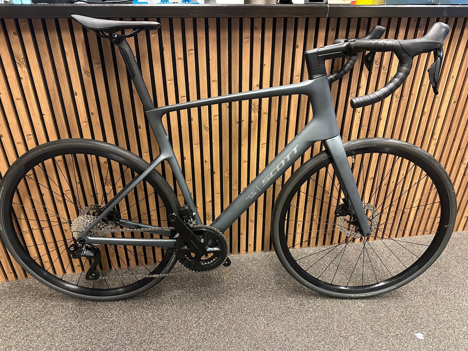 Noeiwe scott addict 50/ maat xl / 105 di2 €2199,-, Enlèvement, Neuf