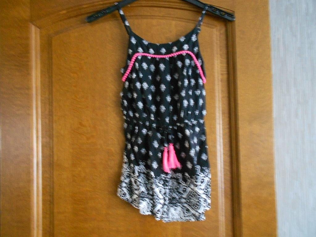 korte jumpsuit mt 134, Ophalen of Verzenden, Gebruikt, Meisje, Broek
