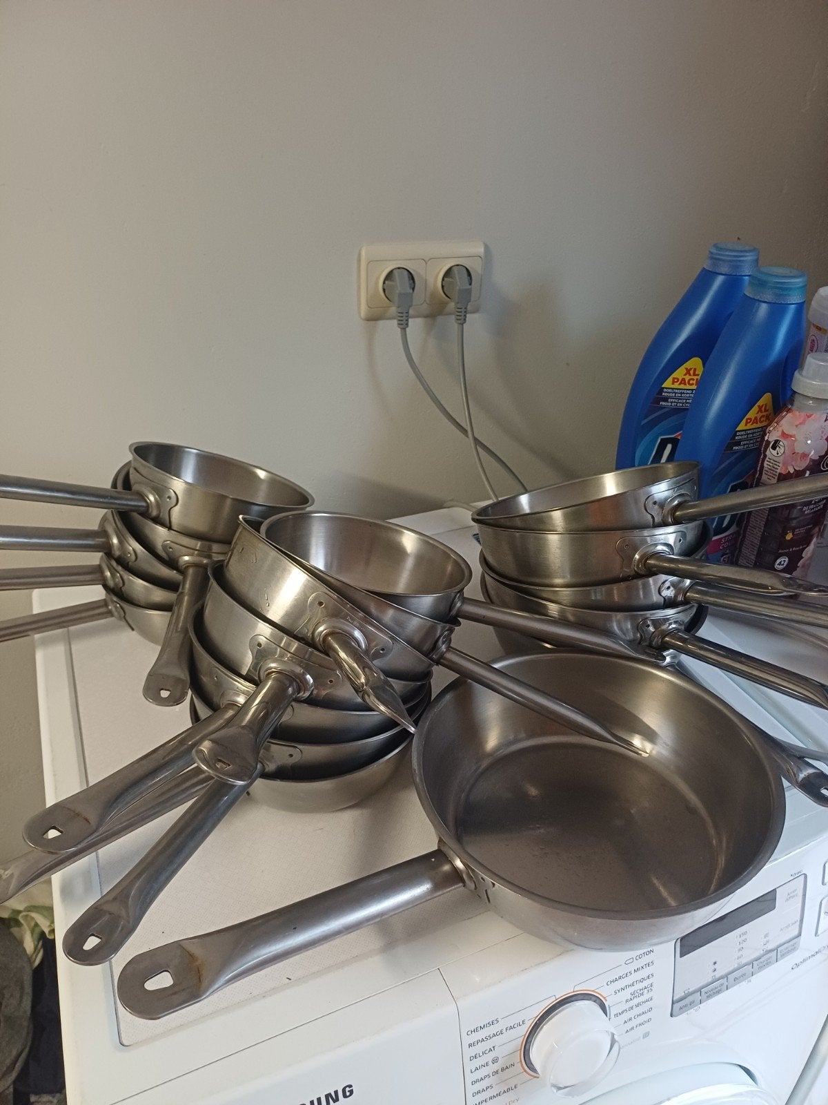 18 steelpannen pintinox, Huis en Inrichting, Geschikt voor inductie, Ophalen of Verzenden