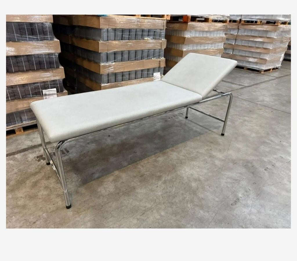 Dokter tafel / massage tafel, Ophalen