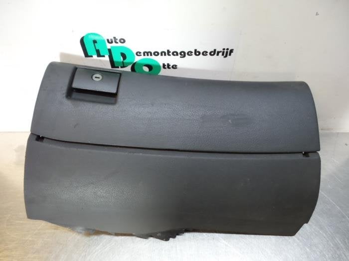 Dashboardkastje van een Audi A4 (A4 95-), Auto-onderdelen, Gebruikt, -, -, -