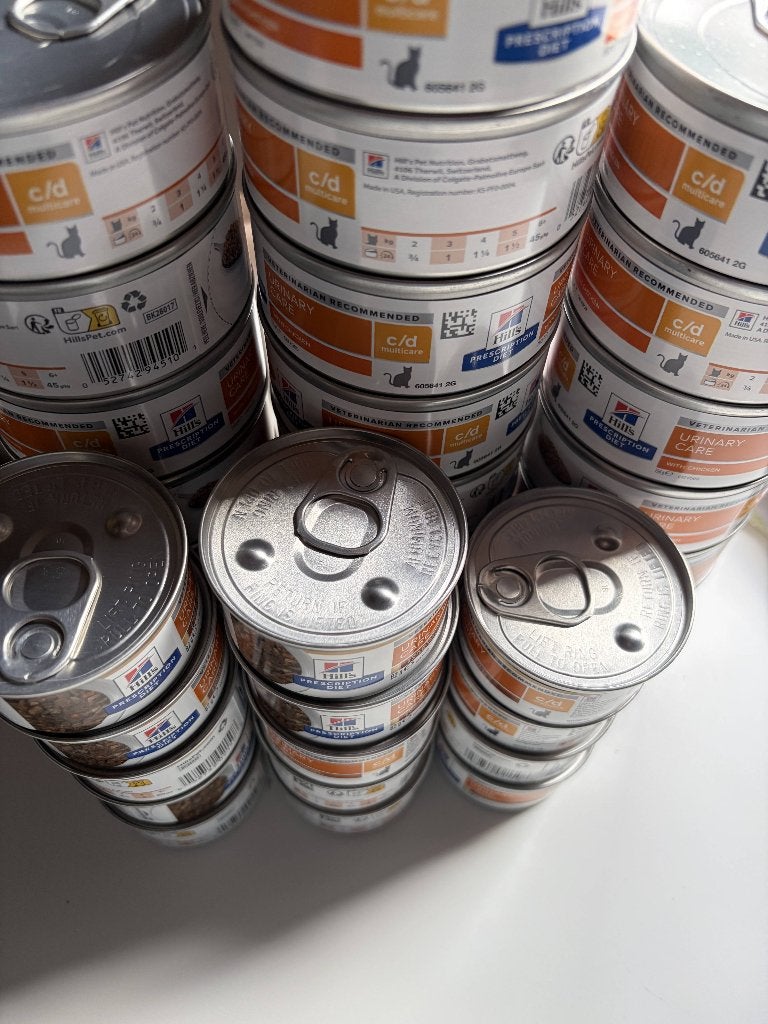 Lot 35 pcs Hill's prescription Urinary Care Poulet/Mijoté, Animaux & Accessoires, Nourriture pour Animaux, Envoi, Chat