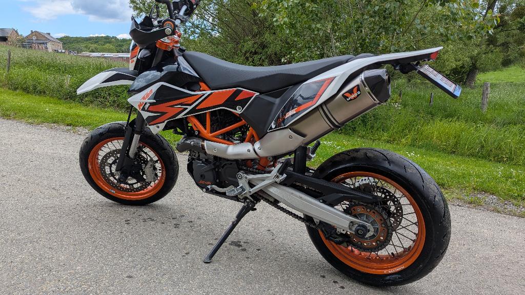 KTM 690 SMCR - 2016, Motoren, Motoren | KTM, Particulier, SuperMoto, 12 t/m 35 kW, 1 cilinder, Minimaal motorrijbewijs A2, Handgeschakeld