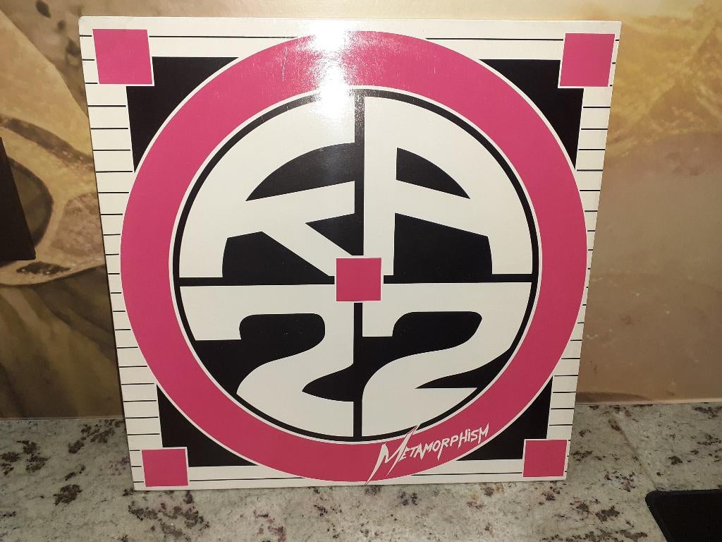 KA-22, Metamorphism, 12", Hardcore, CD & DVD, Vinyles | Dance & House, Enlèvement ou Envoi, Comme neuf, 12 pouces, Techno ou Trance