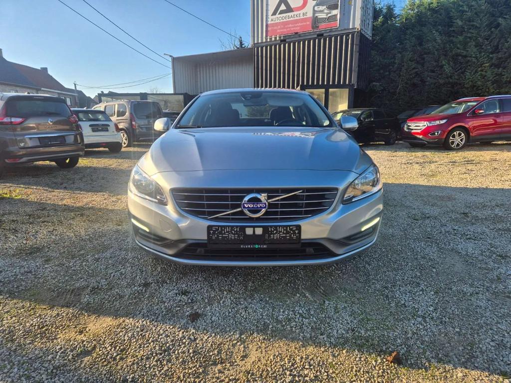 Volvo S60 Benzine - als nieuw! - Navi - cruise - pdc, Autos, Achat, Entreprise, Boîte manuelle, Noir