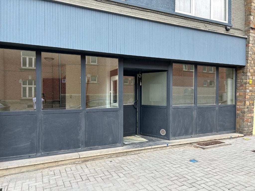 Prêt à emménager avec le label EPC B, Rez-de-chaussée, Province de Limbourg, 500 à 1000 m², Ventes sans courtier