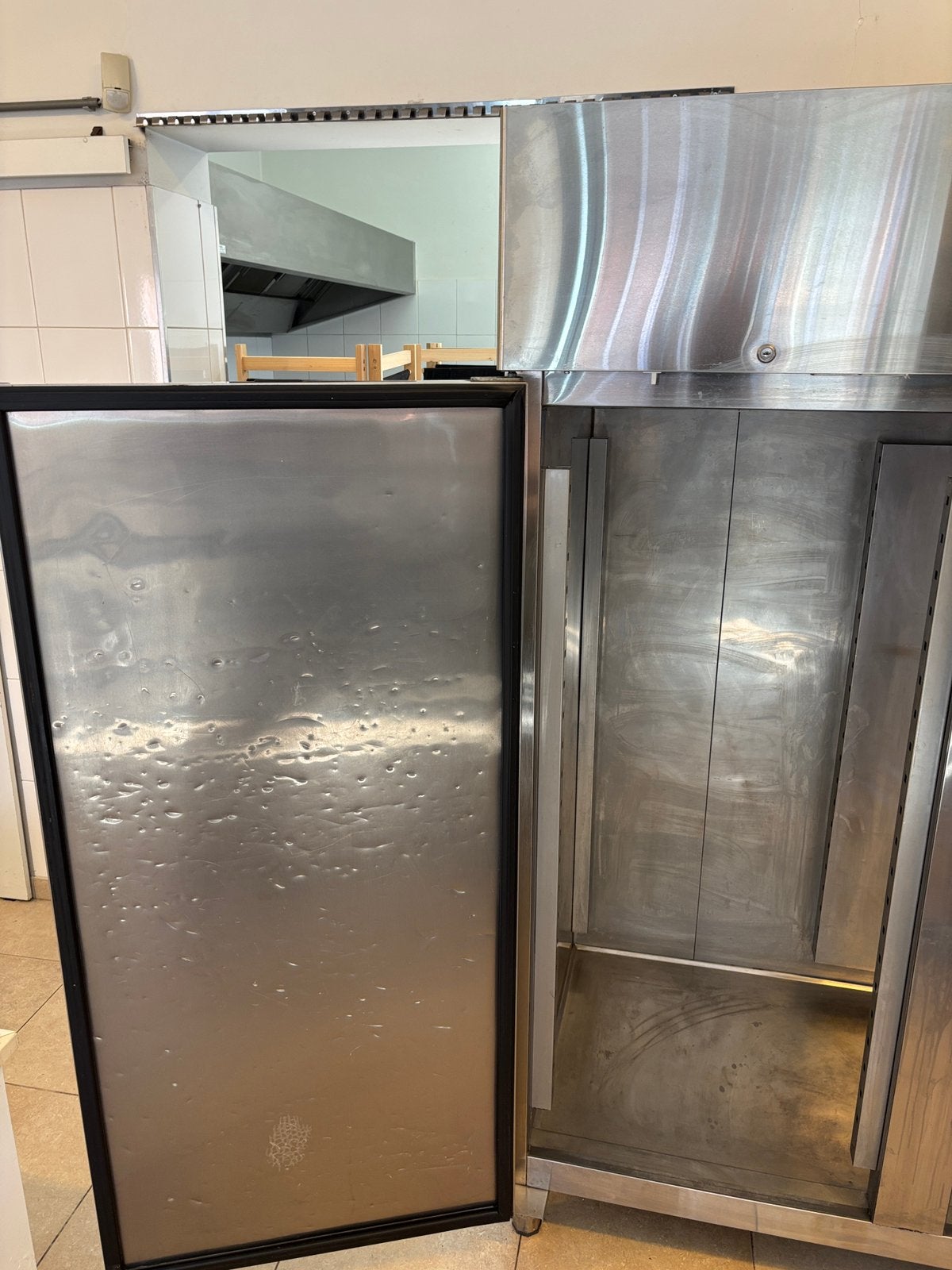 Réfrigérée Pro Inox Double Porte Gastro Hero GNH1410TN, Articles professionnels, Enlèvement