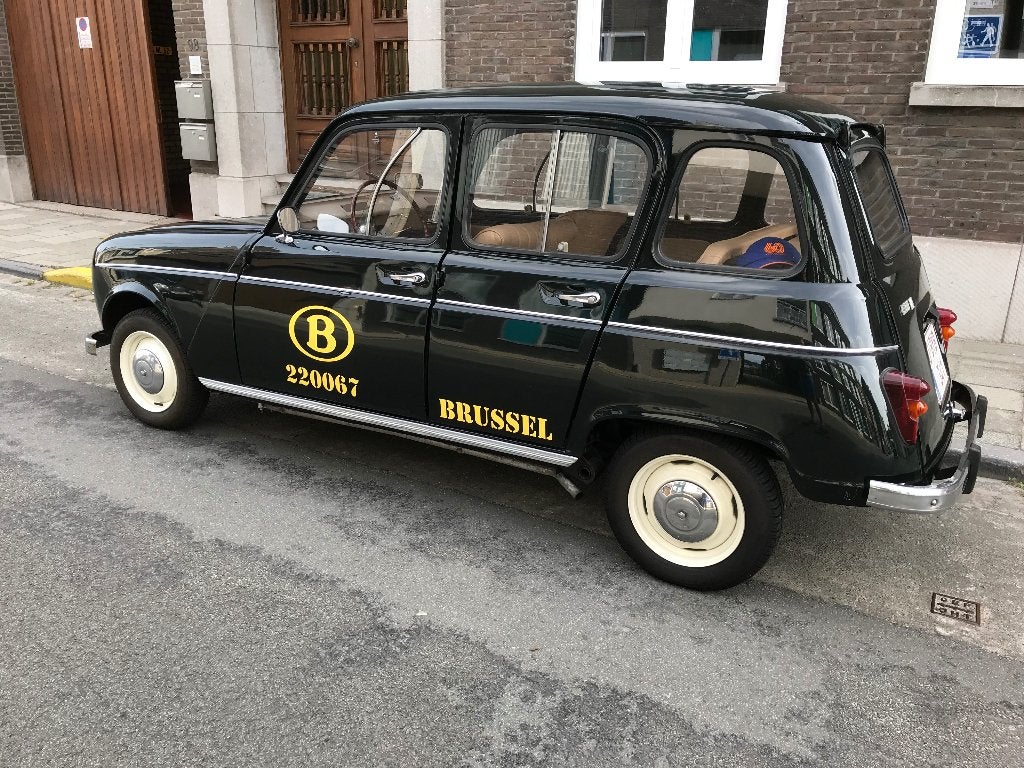Renault 4L, Voorwielaandrijving, 4 zetels, 750 cc, Beige