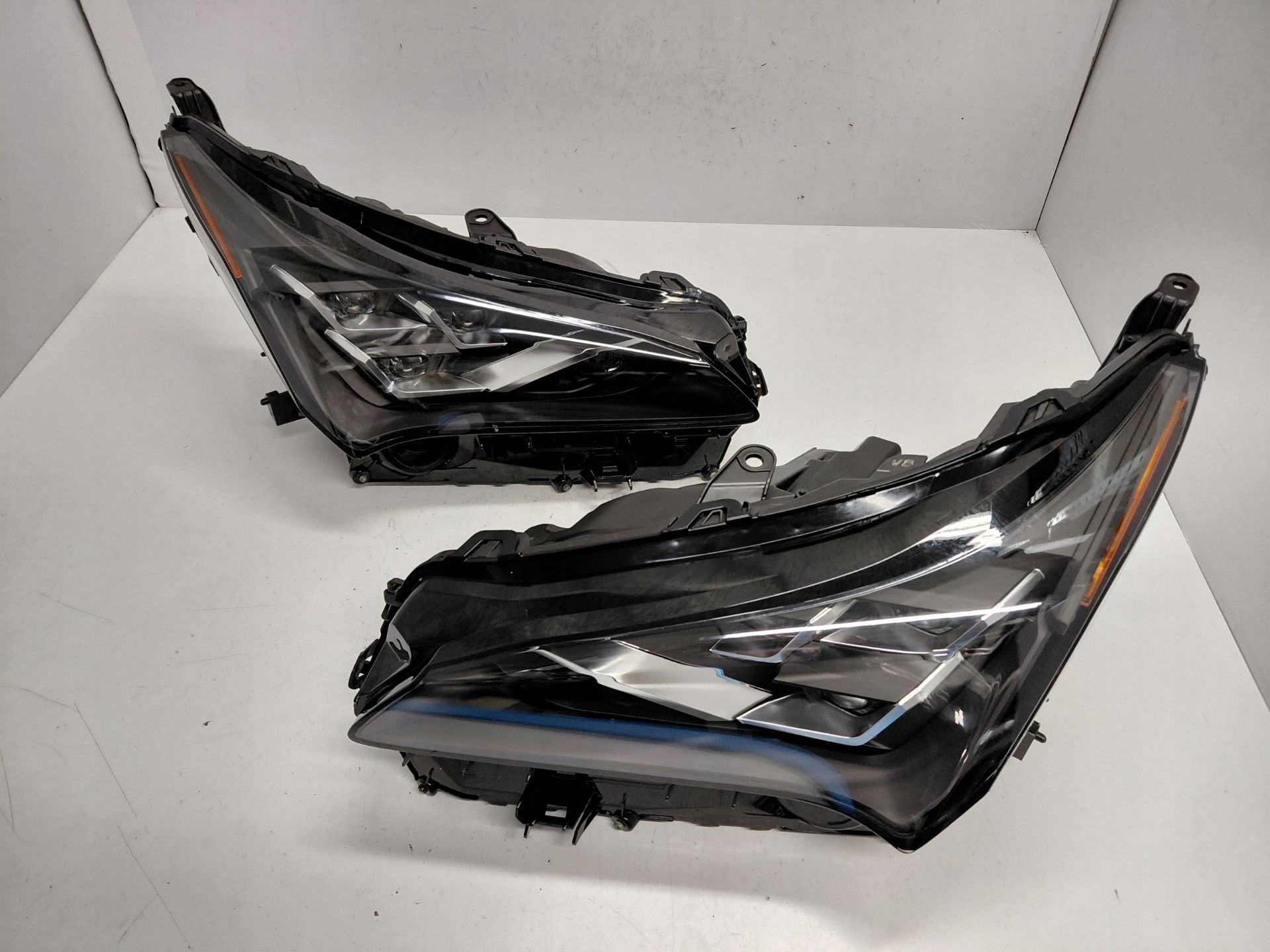 Lexus NX Koplamp Links Lexus, Info@toyota.co.jp, Gebruikt, Toyota Motor Corporation, Lexus