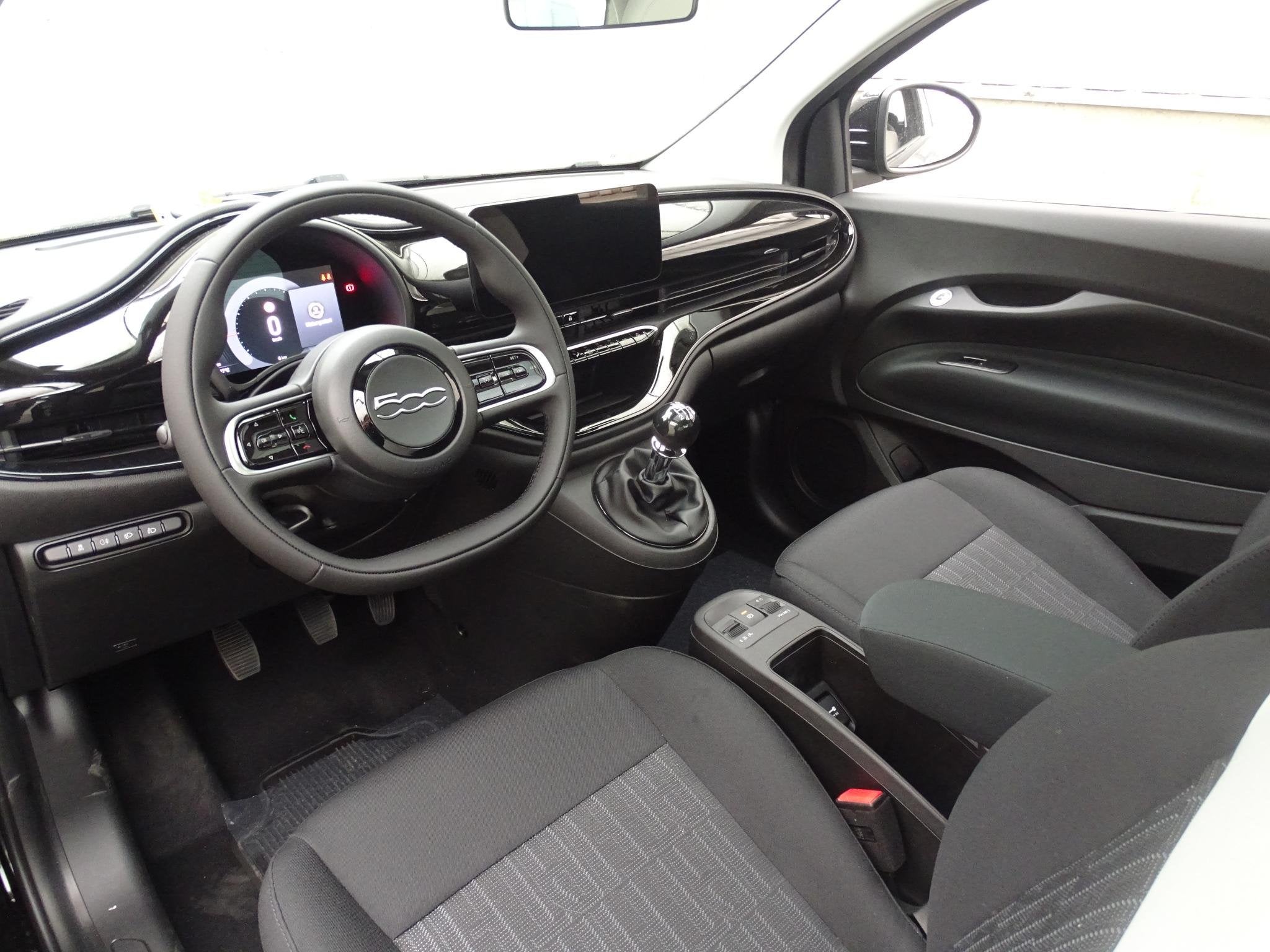 Fiat 500 1.0 Hybrid ICON +comfort pack+pano dak, Auto's, Voorwielaandrijving, 4 zetels, Stof, Gebruikt