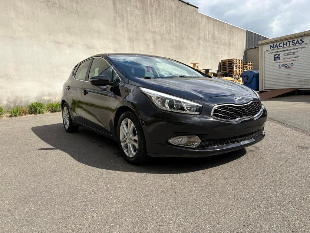 Kia Ceed 1.4 (2016) – 66.500 km – Camera – Navigatie –, Bedrijf, Handgeschakeld, Achteruitrijcamera, Te koop