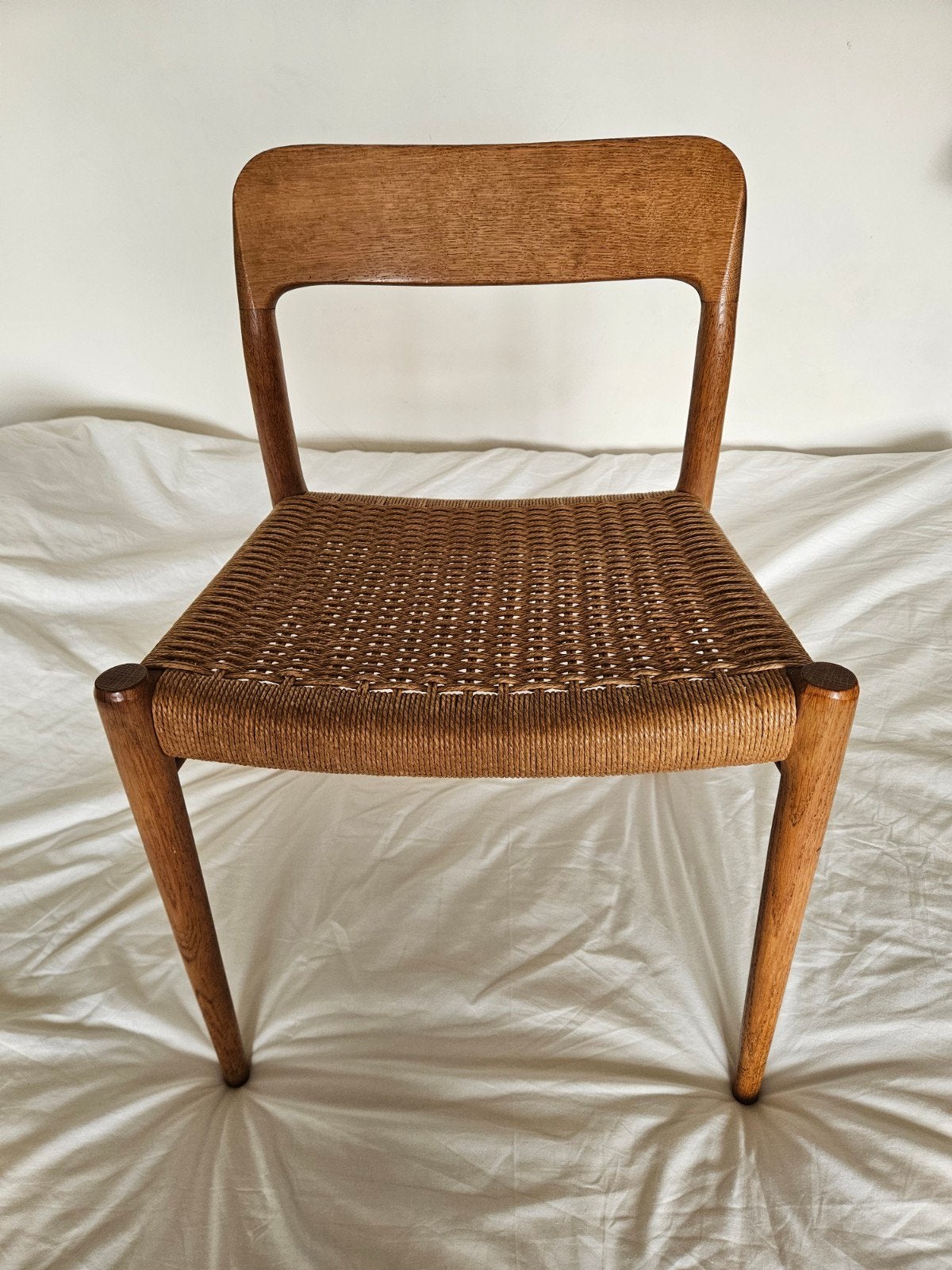 2 Vintage Niels Otto Møller stoelen, Ophalen, Twee