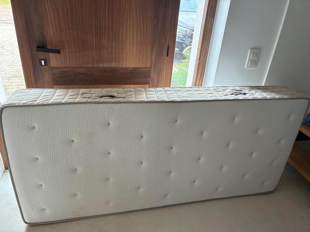 Gratis ikea matras eenpersoon, Huis en Inrichting, Slaapkamer | Matrassen en Bedbodems, Zo goed als nieuw, Matras, 90 cm, 200 cm