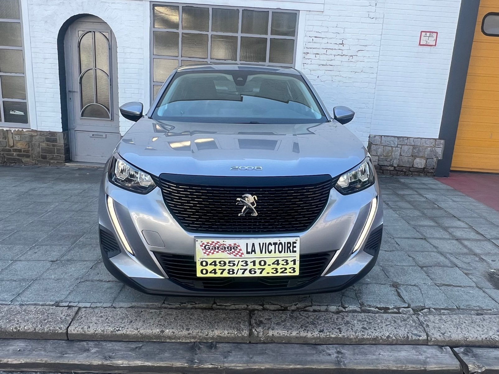 Peugeot 2008 Marchand & Export 2020 année 96kw 0032478767323, Auto's, Voorwielaandrijving, 1199 cc, Leder en Stof, 3 cilinders