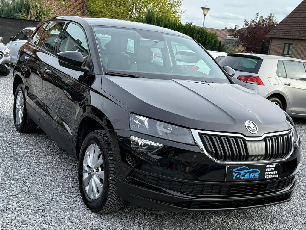 SKODA KAROQ 1.6CR TDI //FAIBLE KM// 12MOIS GARANTIE, Auto's, Skoda, 118 g/km, Stof, 4 cilinders, Zwart