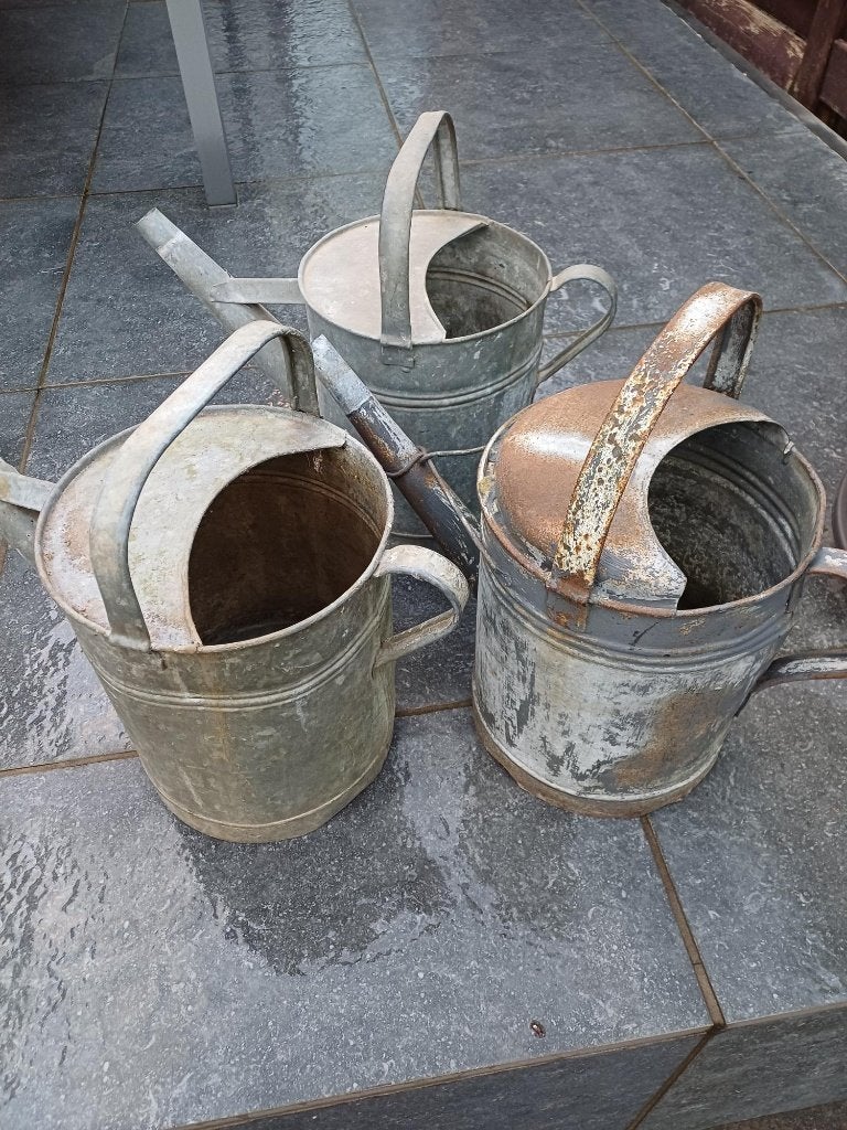 Drie prachtige oude metalen gieters-Vintage-Brocante, Antiek en Kunst, Ophalen