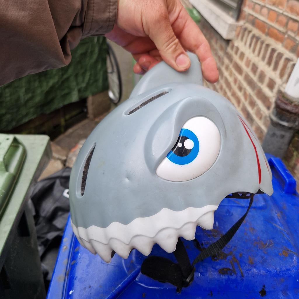 Kinder fiets helm shark, Fietsen en Brommers, Ophalen