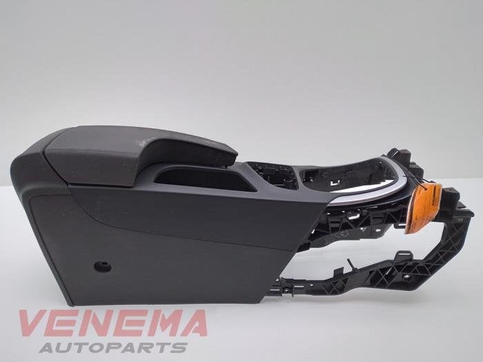 Middenconsoles van een Opel Insignia, Gebruikt, -, -, Opel