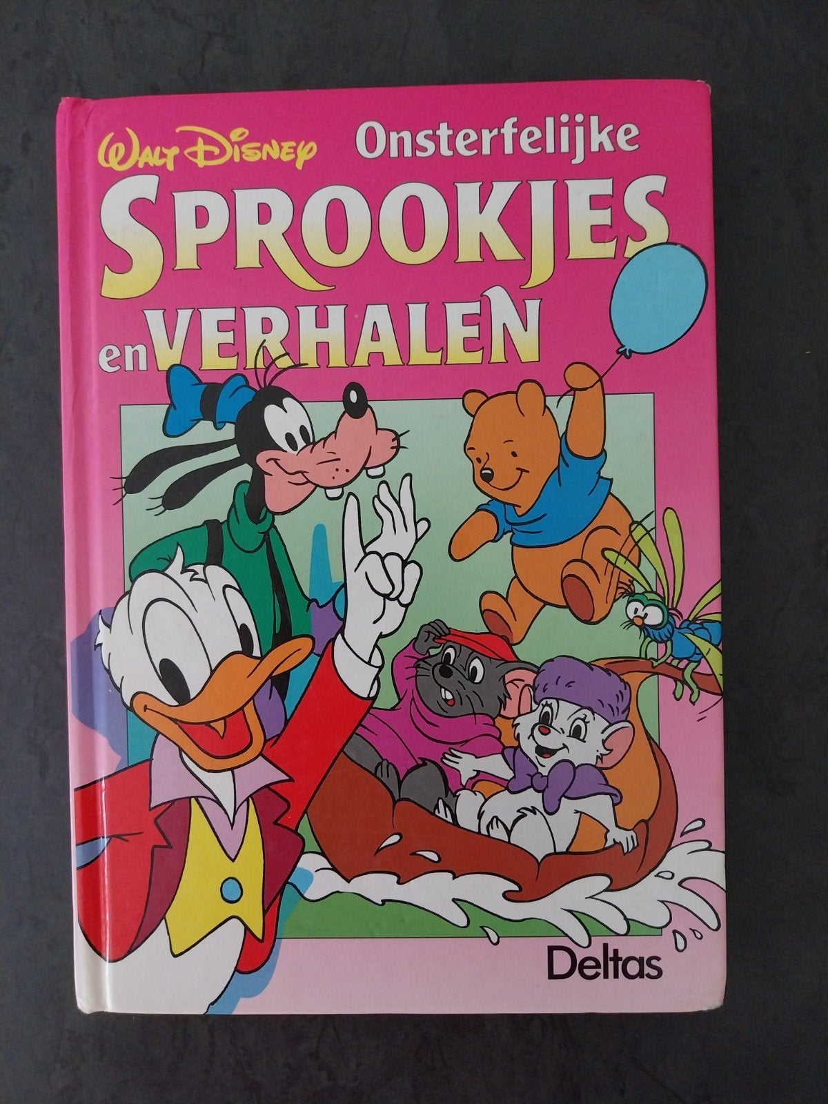 Walt Dinsey, onsterfelijke sprookjes en verhalen, Enlèvement, Contes (de fées)