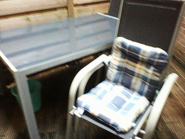 tuintafel + 4 stoelen met kussens, Ophalen, Gebruikt, Rechthoekig, Metaal