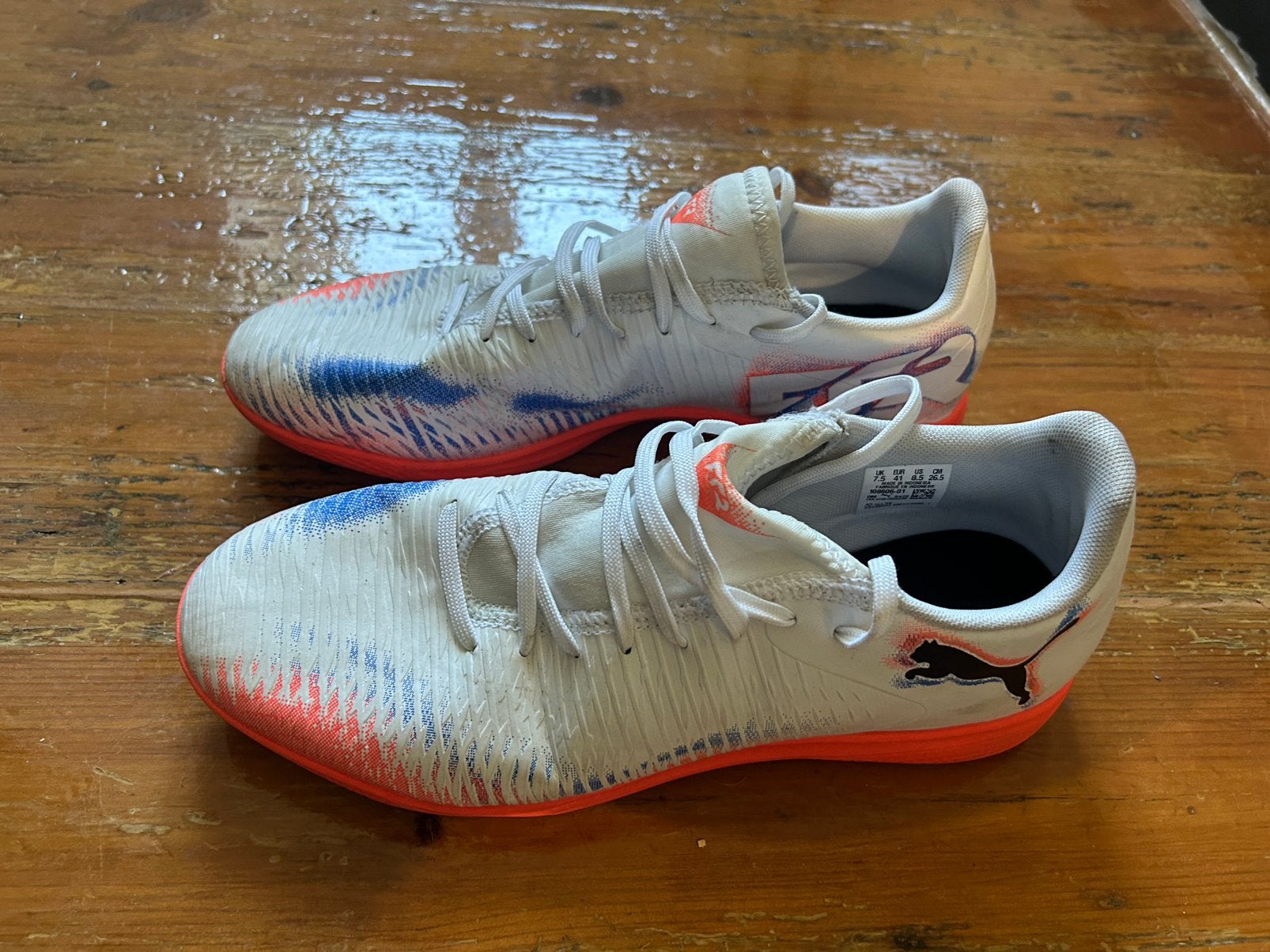 Chaussures de football en salle Puma taille 41, Enlèvement ou Envoi, Comme neuf