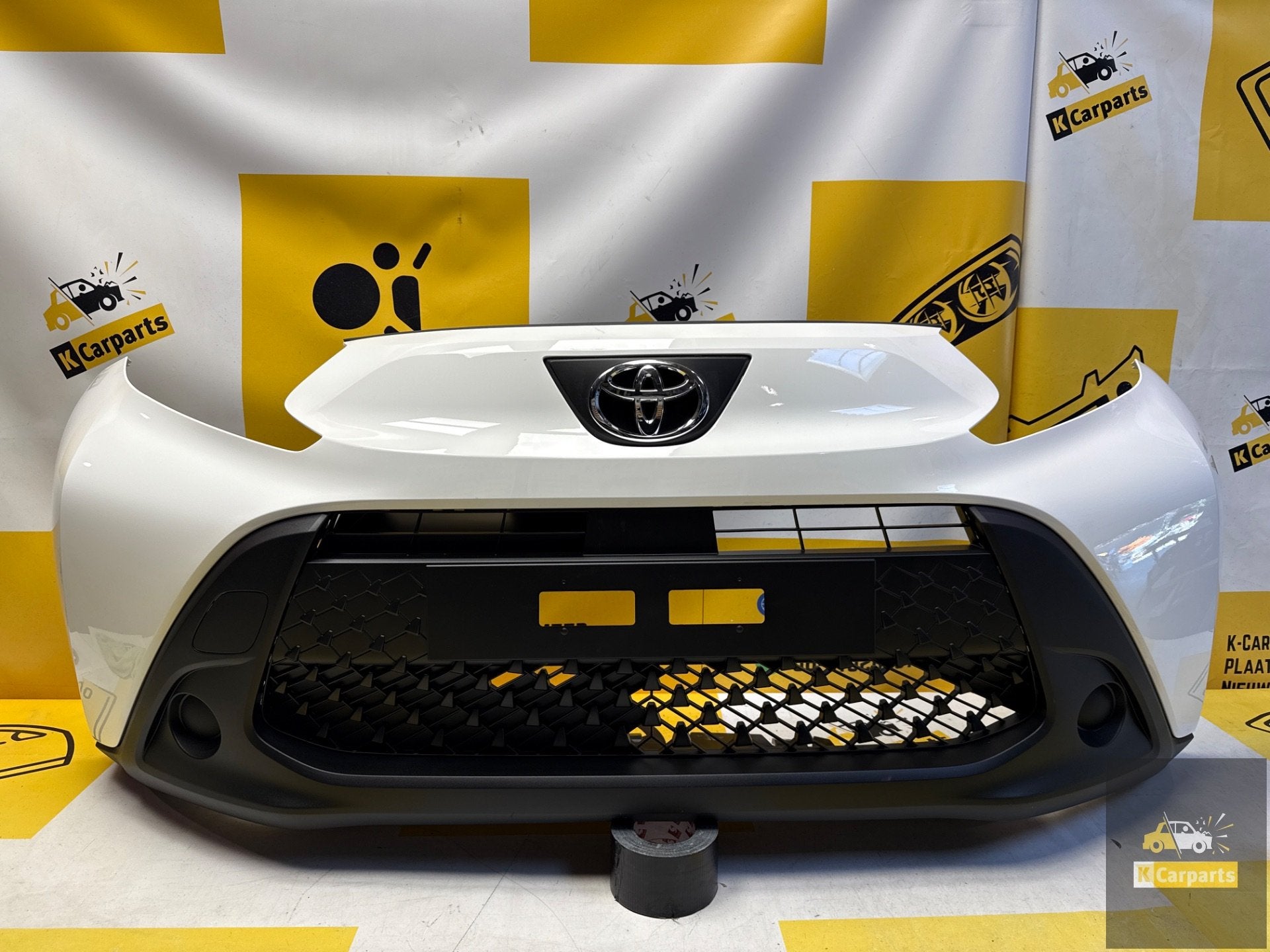 Toyota Aygo X Voorbumper origineelCompleet52119-OH19nieuw, Info@fabrikant.eu, Toyota, Bumper, Fabrikant BV