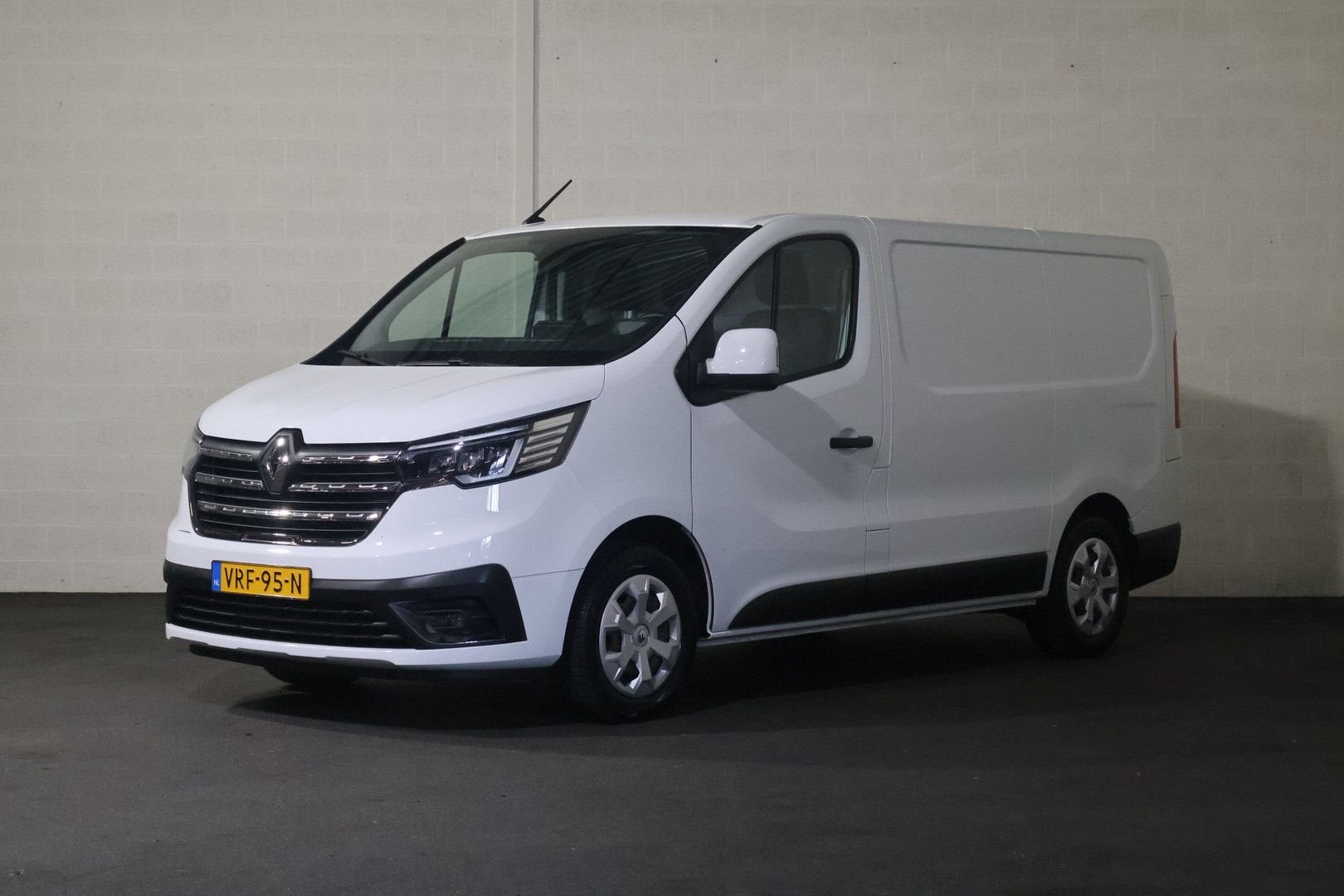 Renault Trafic 2.0 dCi 130pk L1 H1 Work Edition Inrichting, Achat, 183 g/km, Blanc, Renault