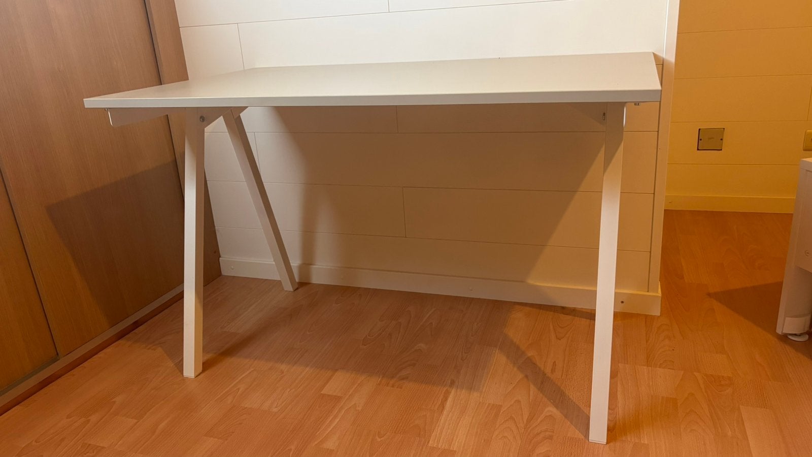 Ikea Bureau tafel, Huis en Inrichting, Ophalen, Zo goed als nieuw, IKEA
